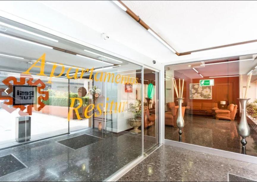 Triana In Hotel 24H セビリア エクステリア 写真