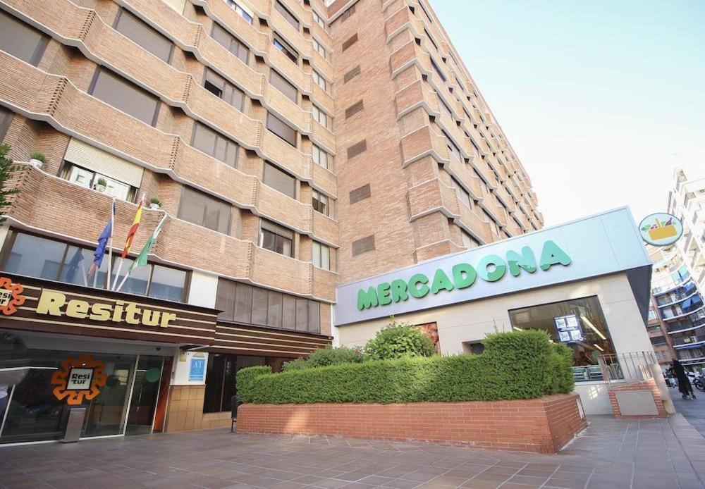 Triana In Hotel 24H セビリア エクステリア 写真